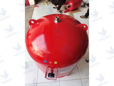 Bình tích áp EuroTank ET-10-50-DKP 50LT 10Bar EPDM