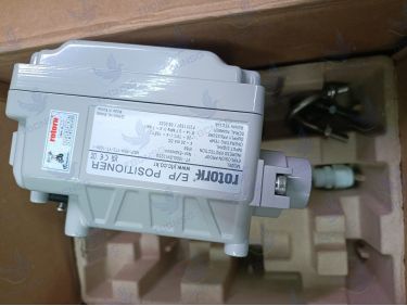 Bộ định vị đóng mở van Rotork YTC model YT 1000 LSN132S0