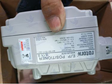 Bộ định vị đóng mở van Rotork YTC model YT 1000 LSN132S0