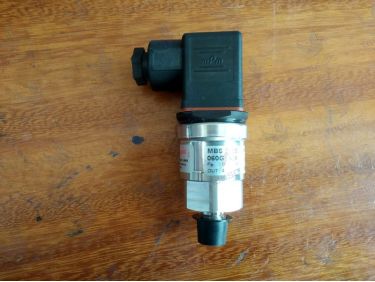 Cảm biến áp suất Danfoss MBS3000 