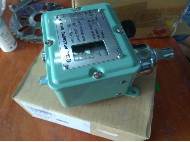 Công Tắc Áp Suất SMC Nhật Bản