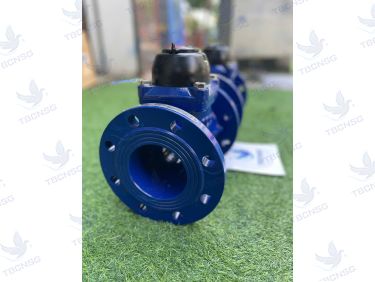 Đồng hồ nước Komax chuyên dùng cho nước thải