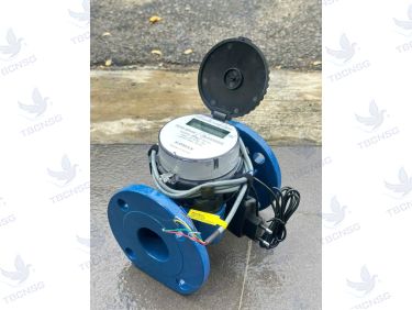 Đồng hồ nước Komax dây xung
