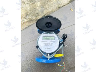 Đồng hồ nước Komax điện tử
