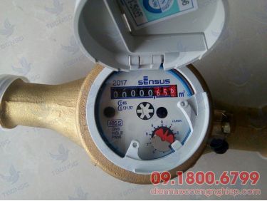 Đồng hồ nước Sensus model 405S nối ren Class B