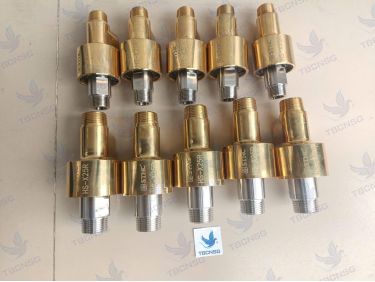 Khớp nối xoay STNC dòng HS ren 21mm đến 49mm xoay trái phải