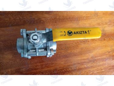 Van bi Akizta thân inox nối ren PN16