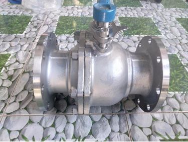 Van bi Akizta thân WCB mặt bích ANSI Class 300