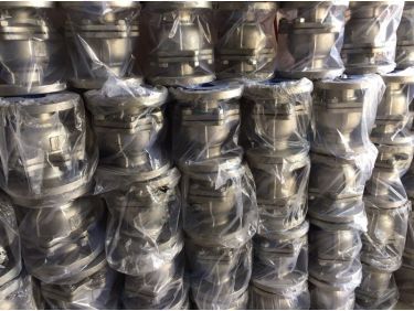 Van bi Akizta thân WCB mặt bích ANSI Class 300