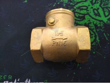 Van một chiều Unik thân đồng nối ren