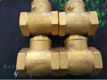 Van một chiều Unik thân đồng nối ren