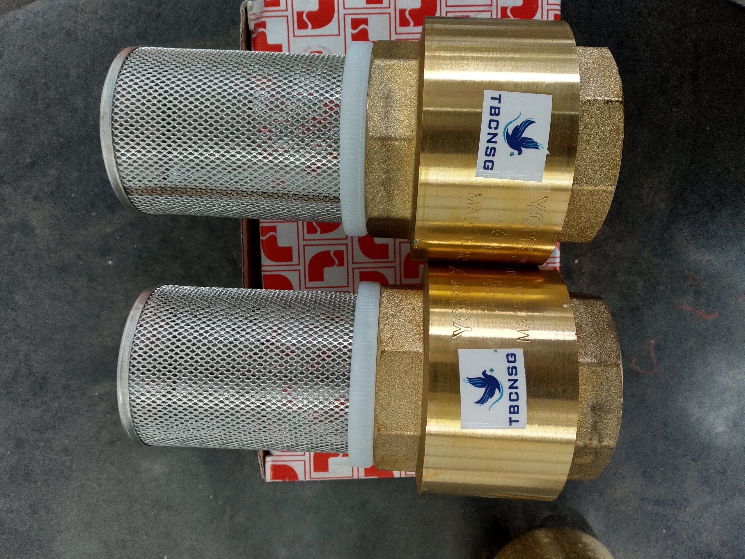 exploded view of foot valve with rope