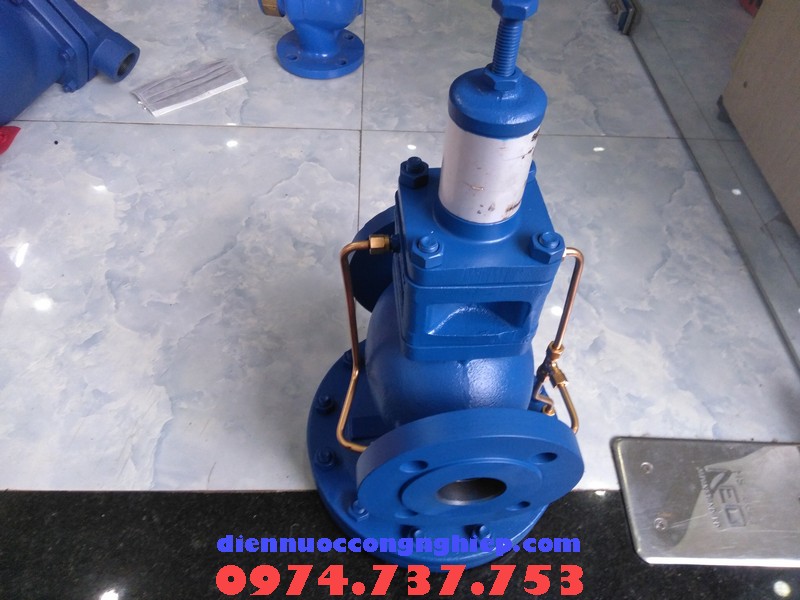 installing water pressure reducing valve